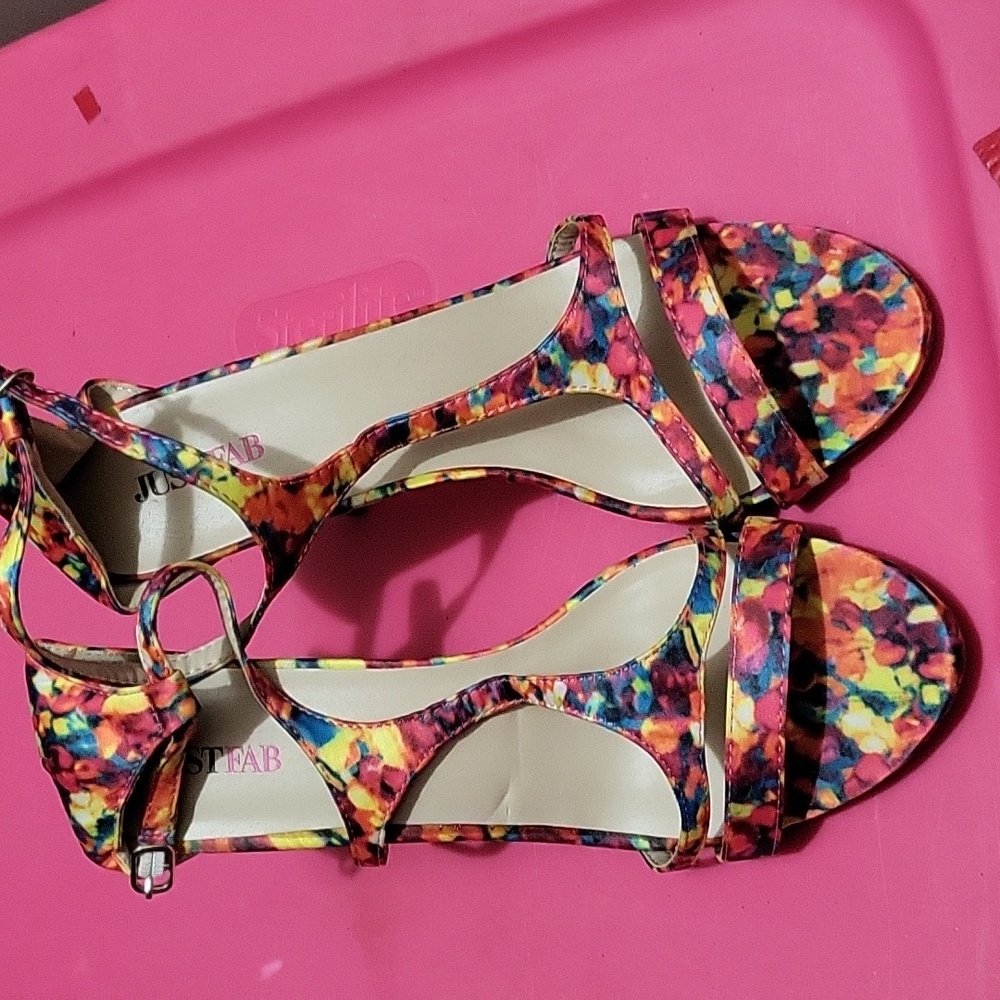 Women's heel